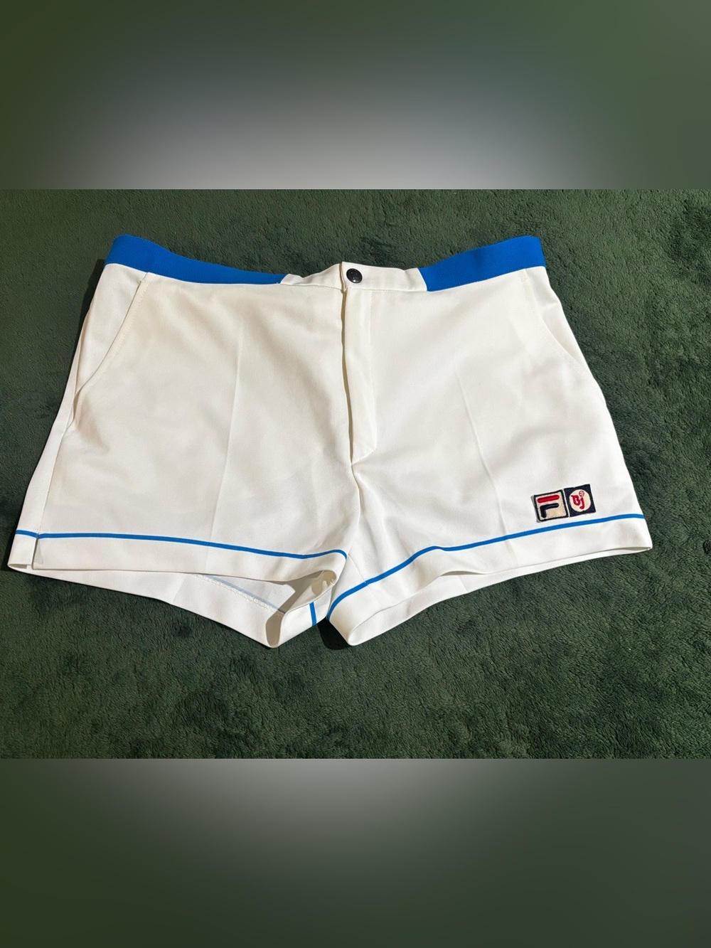 Vintage 80’s BJohn Borg with BJ Label White tennis Shorts - Made in Italy sz 34